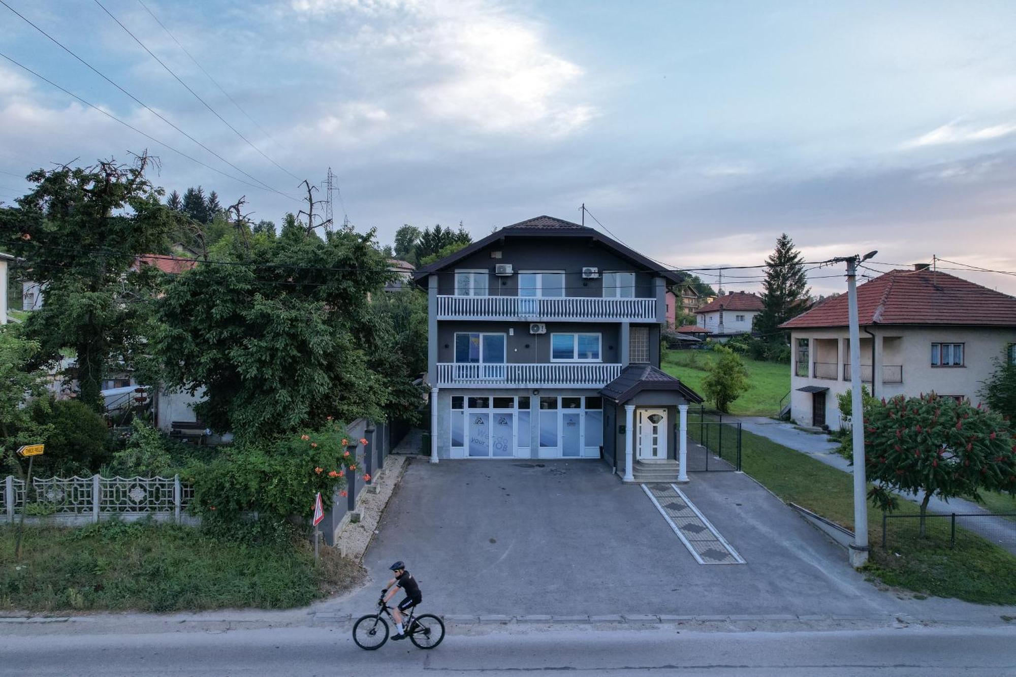 Evergreen Apartments Visoko Eksteriør bilde